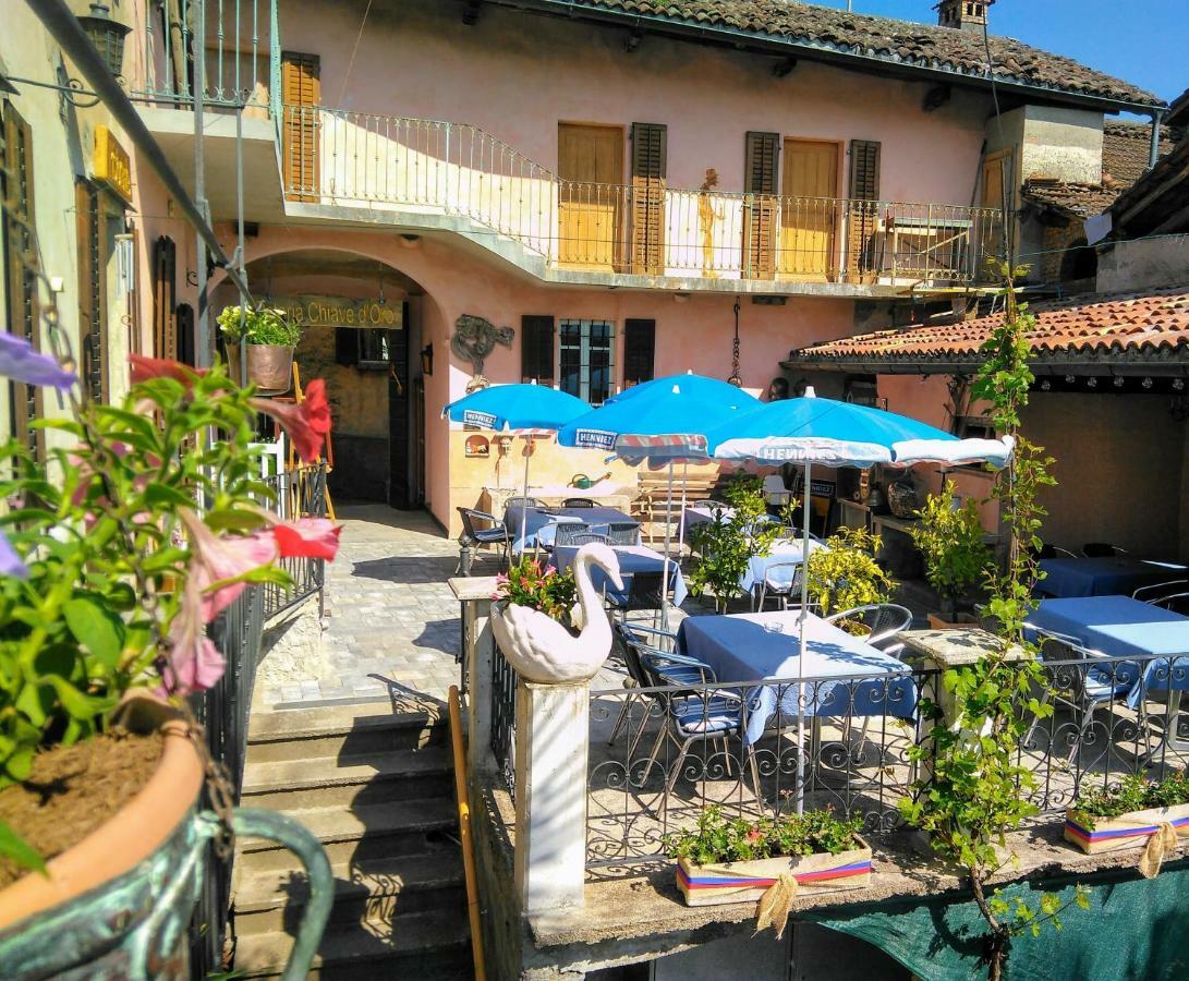 Chiave D'Oro Hotel Sessa Eksteriør billede