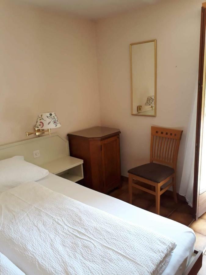 Chiave D'Oro Hotel Sessa Eksteriør billede
